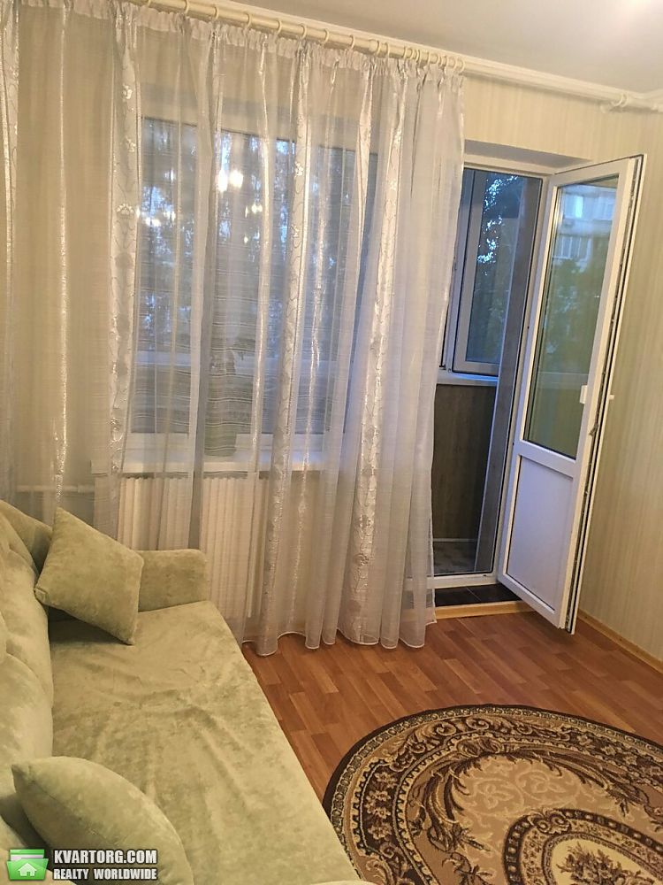 Rent out 1-room apartment. Киев, Наумова — photo 2