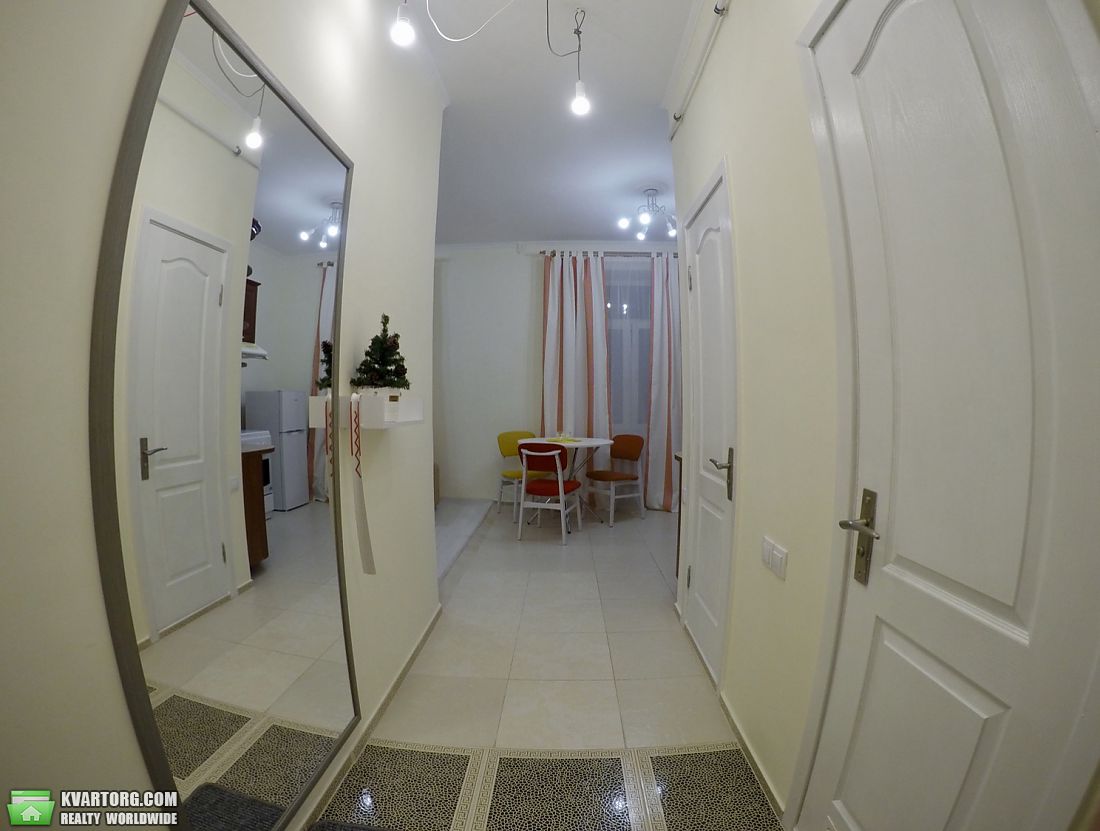 Rent out 1-room apartment. Киев,  Нагорная — photo 5