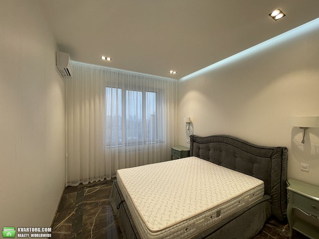 Rent out 3-room apartment. Киев,  Никольско-Слободская — photo 5
