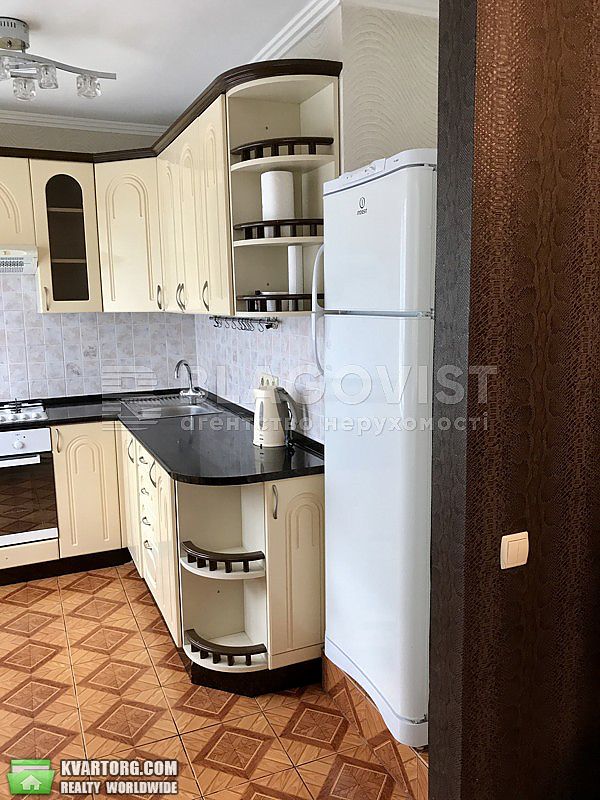 Rent out 2-room apartment. Киев,  Леси Украинки бул — photo 6