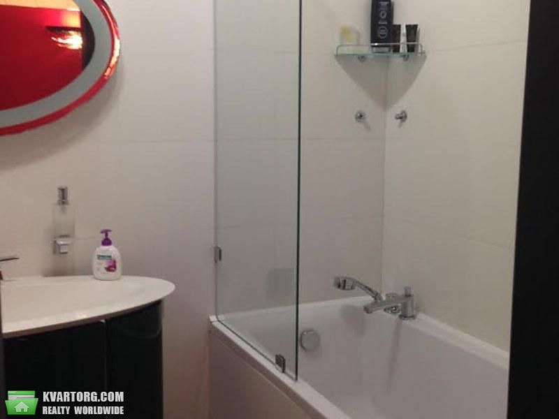 Rent out 2-room apartment. Киев,  Саксаганского — photo 8