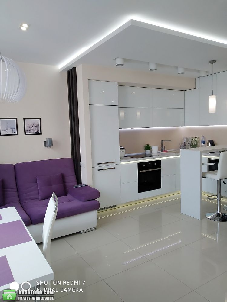 Rent out 2-room apartment. Киев,  Петрицкого — photo 1