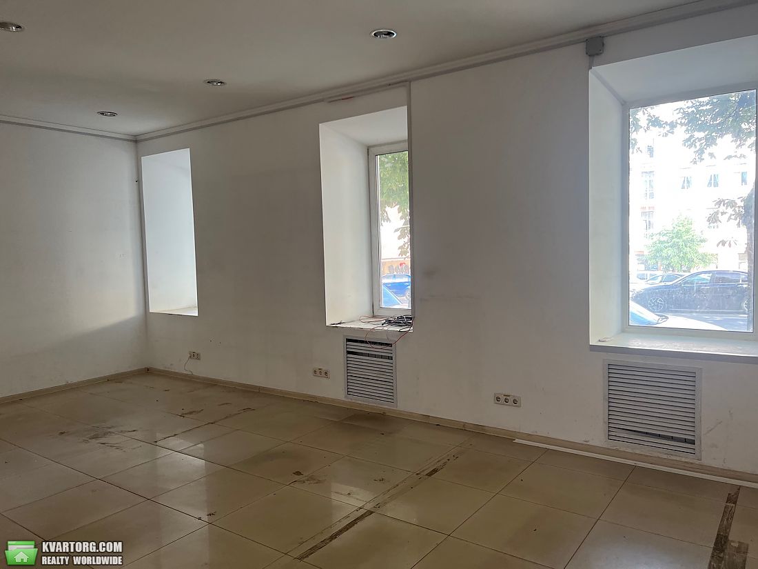 Rent out shop. Киев,  Воровского — photo 1