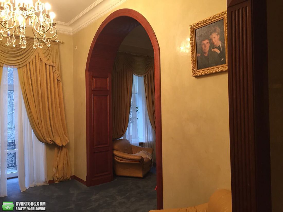 Sell 4-room apartment. Одесса, Дерибасовская — photo 2