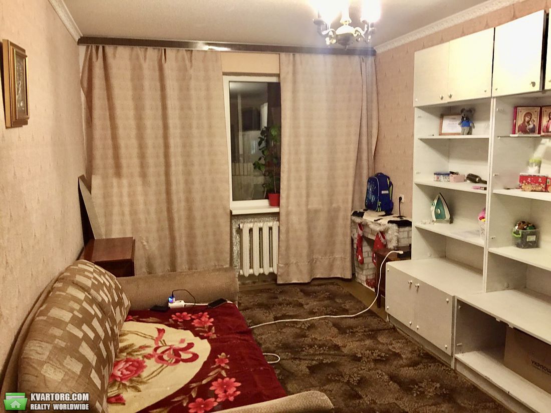 Sell 3-room apartment. Киев,  Ватутина пр — photo 1