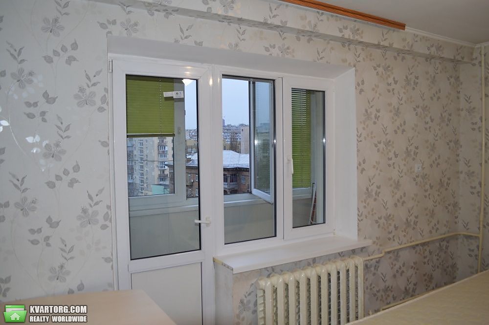 Sell 2-room apartment. Киев, Кирилловская — photo 4