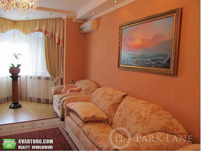 Sell 2-room apartment. Киев,  Салютная — photo 10