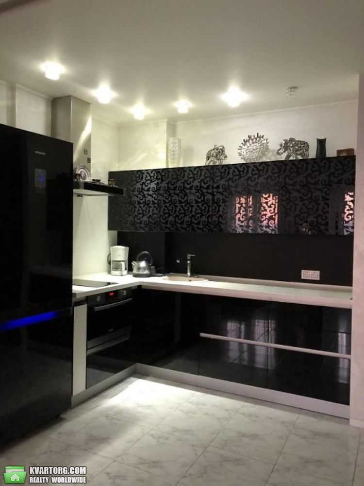 Rent out 2-room apartment. Киев, Гетьмана — photo 7