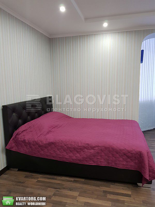 Rent out 2-room apartment. Киев,  Верховного Совета бул — photo 3