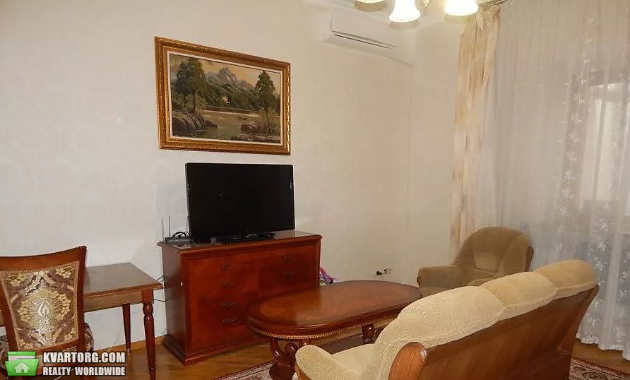 Sell 3-room apartment. Киев,  Вузовская — photo 1