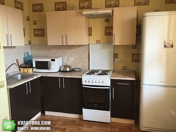 Rent out 2-room apartment. Киев,  Трутенко — photo 4