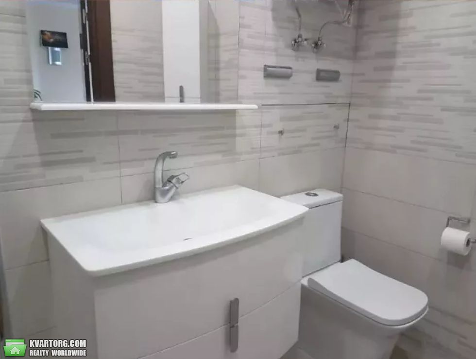 Rent out 2-room apartment. Киев,  Институтская — photo 6
