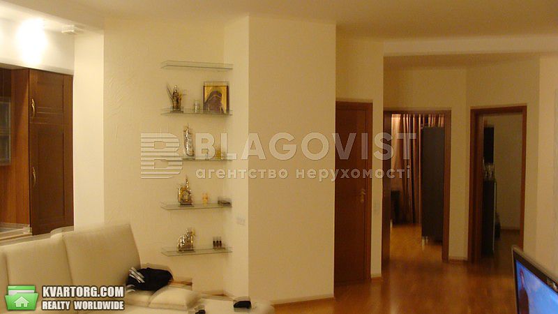 Rent out 3-room apartment. Киев,  Владимирская — photo 5
