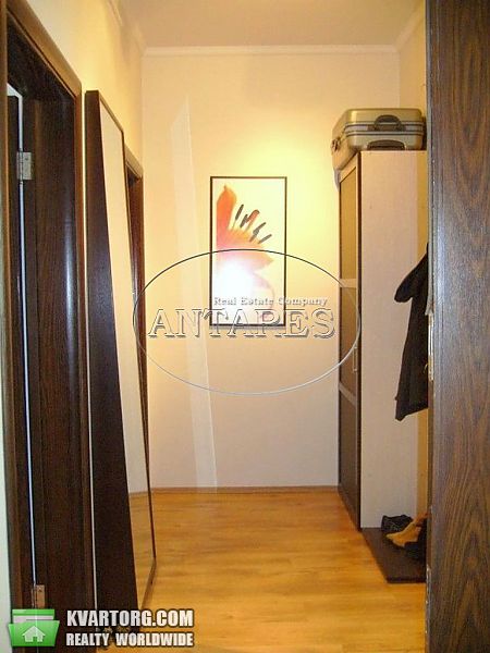 Rent out 2-room apartment. Киев, Толстого — photo 4