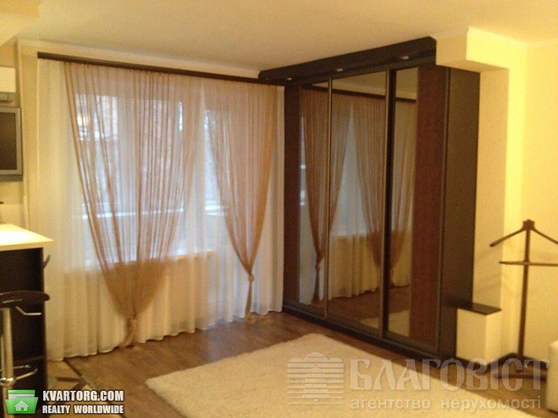 Sell 1-room apartment. Киев,  Владимирская — photo 3
