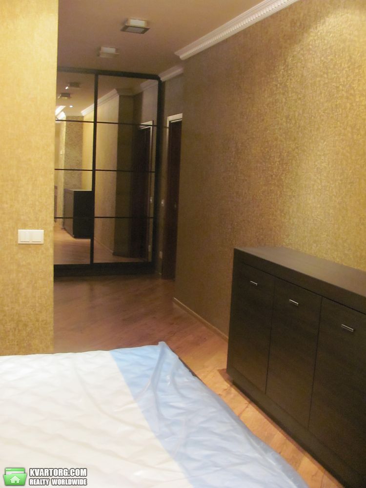 Rent out 2-room apartment. Киев,  Гетьмана — photo 4