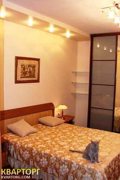 Rent out 2-room apartment. Киев,  Курская — photo 6