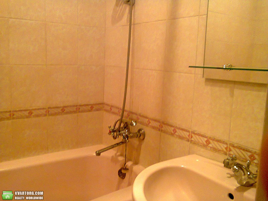 Rent out 2-room apartment. Киев,  Крещатик — photo 4