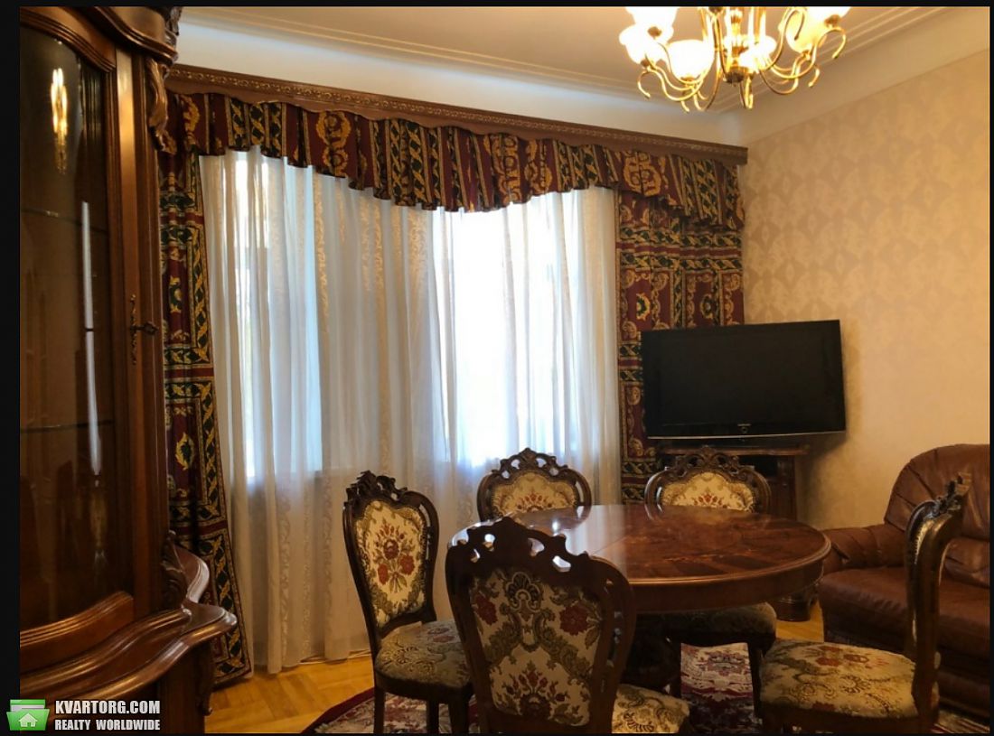 Rent out 3-room apartment. Киев,  Пирогова — photo 10