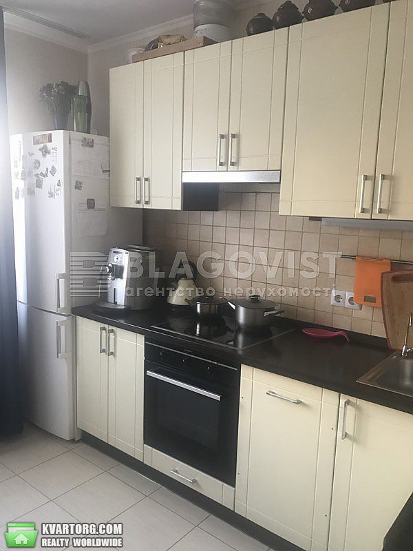 Sell 2-room apartment. Киев,  Урловская — photo 3