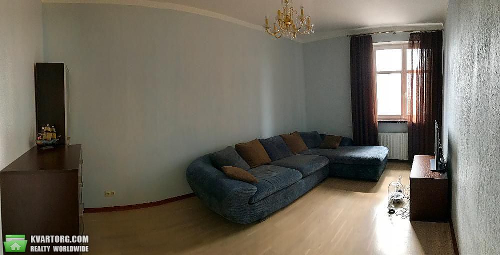 Rent out 2-room apartment. Киев,  Щорса — photo 1