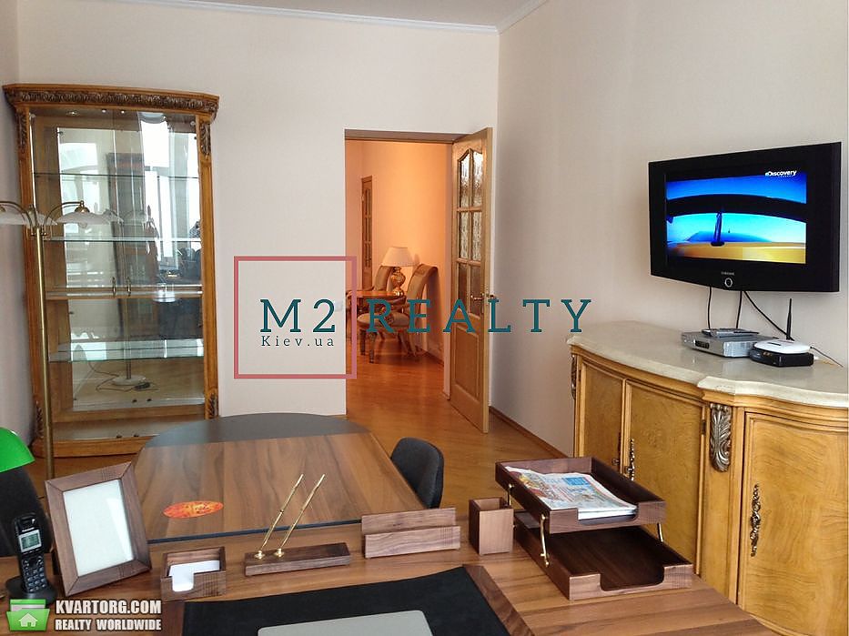 Rent out office. Киев,  Коновальца — photo 1