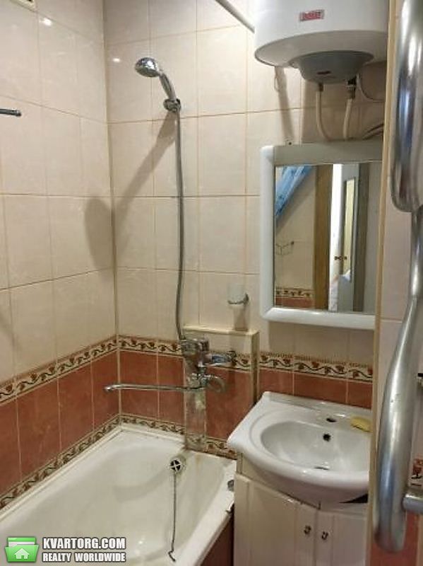 Sell 2-room apartment. Киев,  Вернадского бул — photo 4