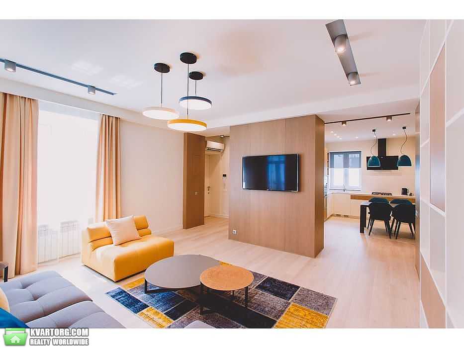 Rent out 3-room apartment. Киев,  Грушевского — photo 2