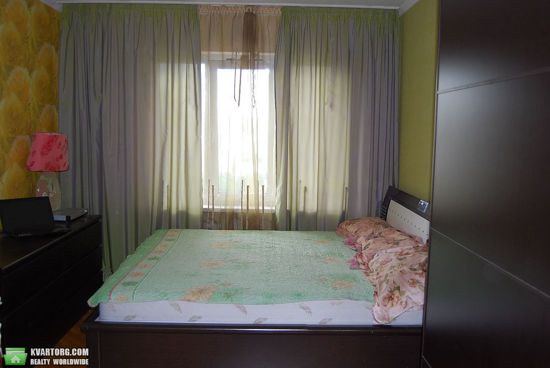 Sell 4-room apartment. Киев,  Харьковское шоссе — photo 8