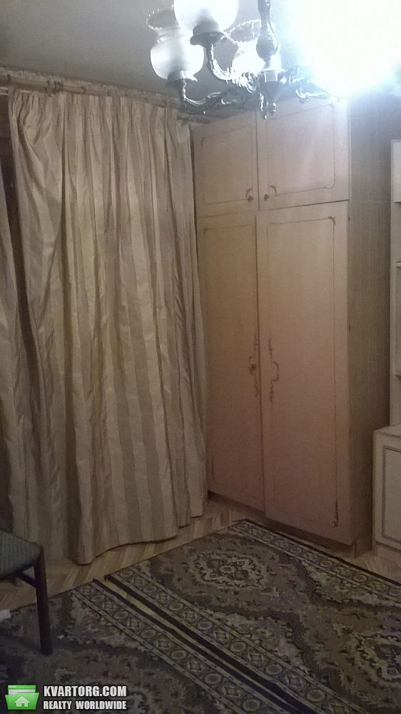 Sell 4-room apartment. Киев,  Моторный пер — photo 2