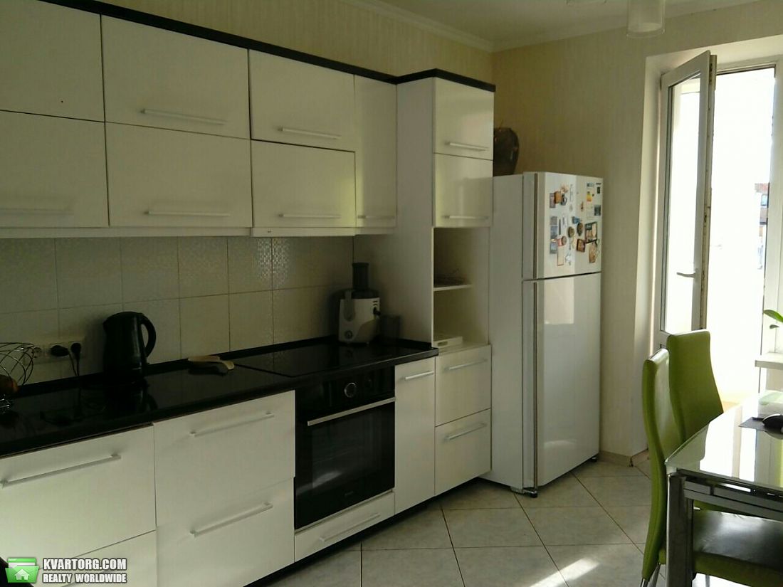 Sell 3-room apartment. Киев,  Набережно-Крещатикская — photo 2