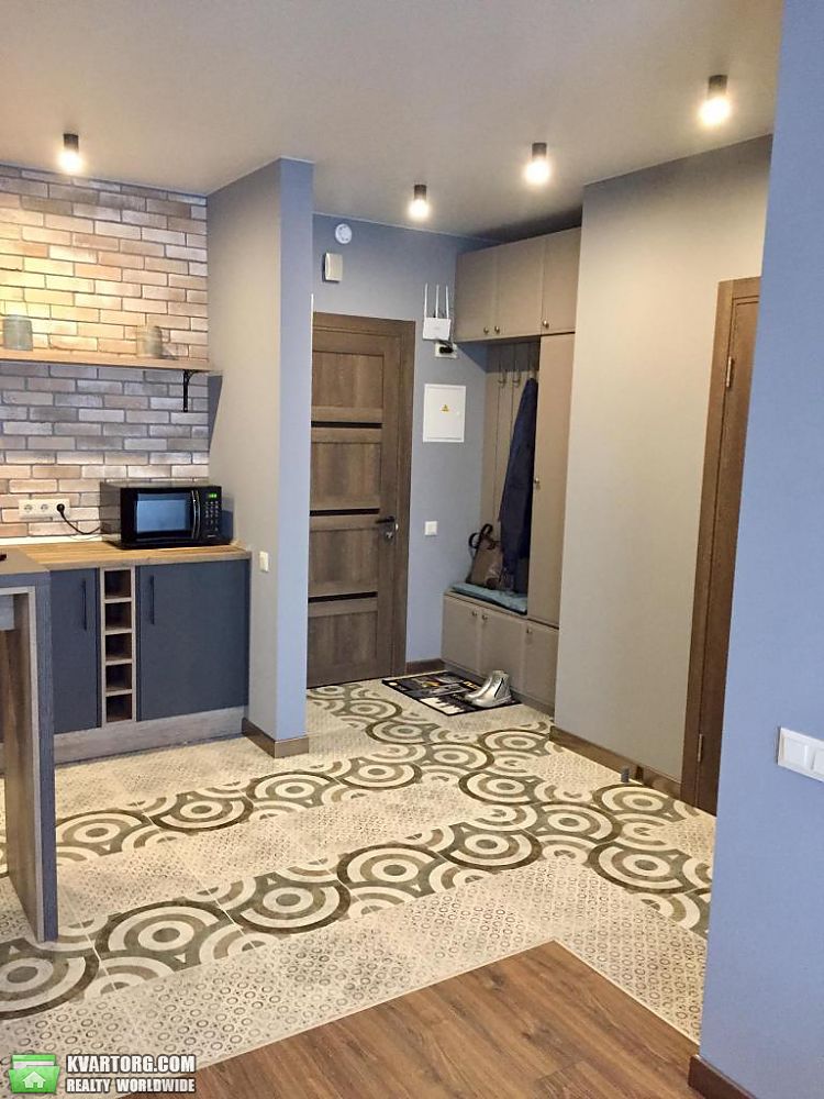 Rent out 2-room apartment. Киев,  Заречная — photo 9