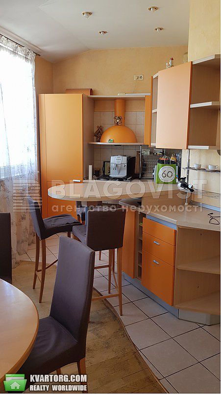 Sell 3-room apartment. Киев,  Малая Житомирская — photo 2