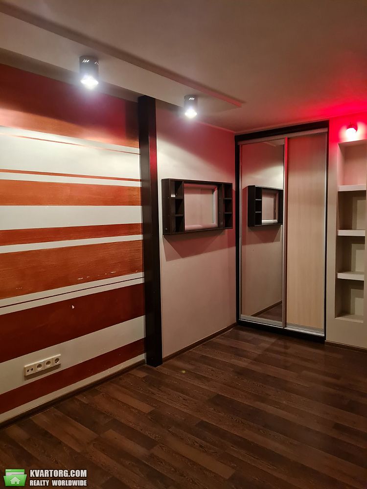 Rent out 3-room apartment. Киев,  Ушакова — photo 7