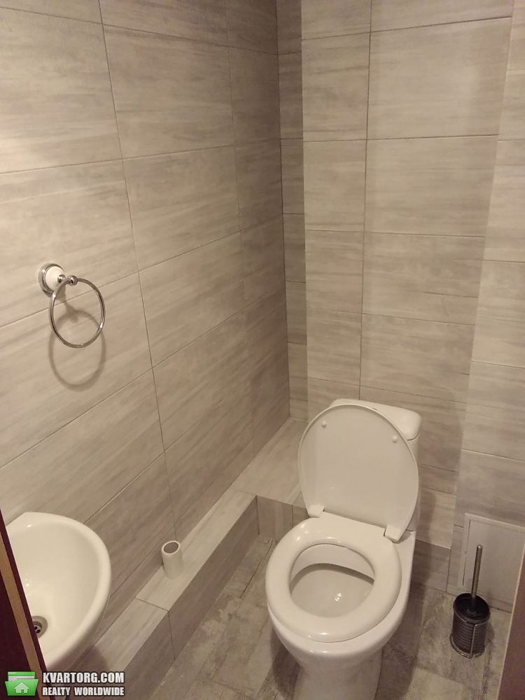 Rent out 1-room apartment. Киев, Данченко Сергея — photo 9