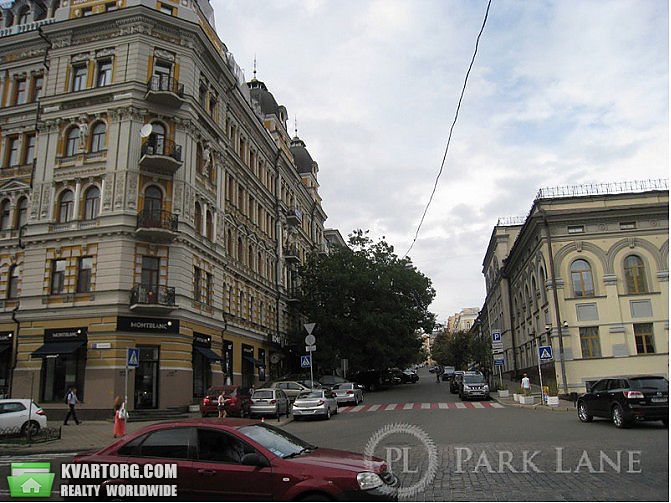 Sell 4-room apartment. Киев,  Богдана Хмельницкого — photo 4