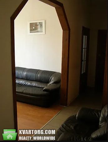 Rent out 3-room apartment. Киев,  Питерская — photo 1