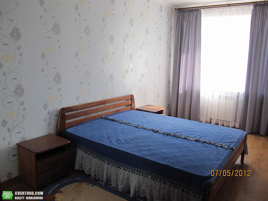 Rent out 3-room apartment. Киев,  Хмельницкая — photo 4