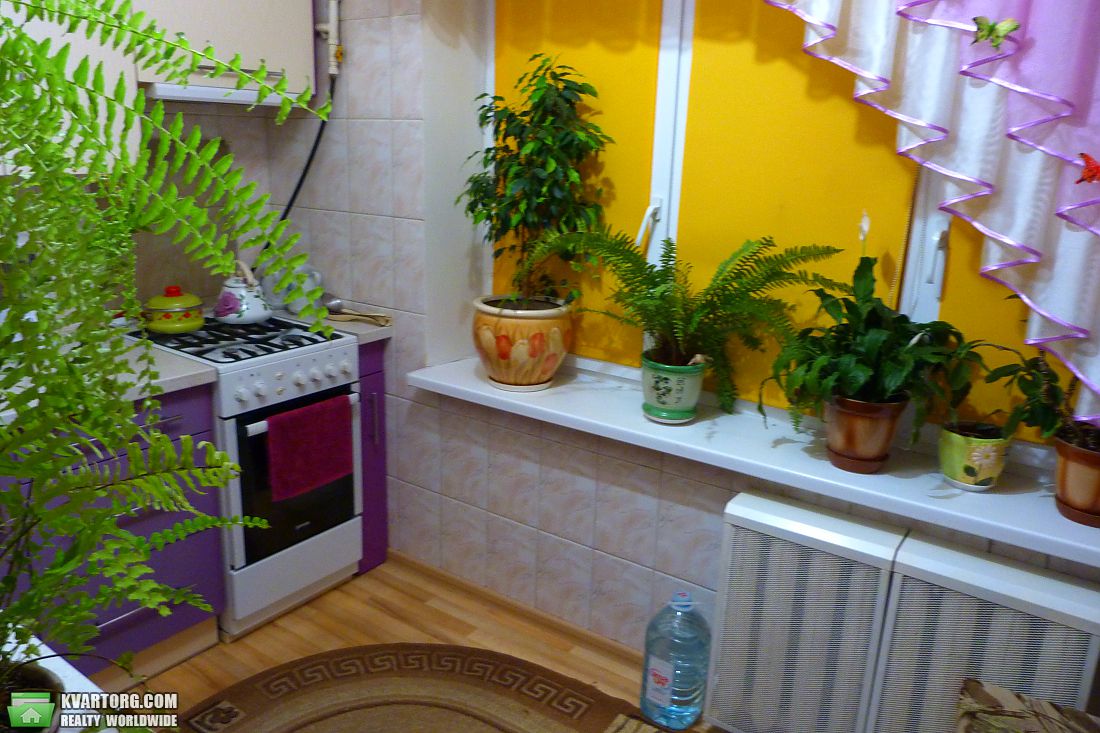 Sell 2-room apartment. Киев,  Пражская — photo 2