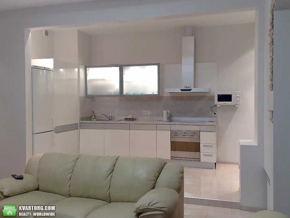 Rent out 3-room apartment. Киев,  Антоновича — photo 1