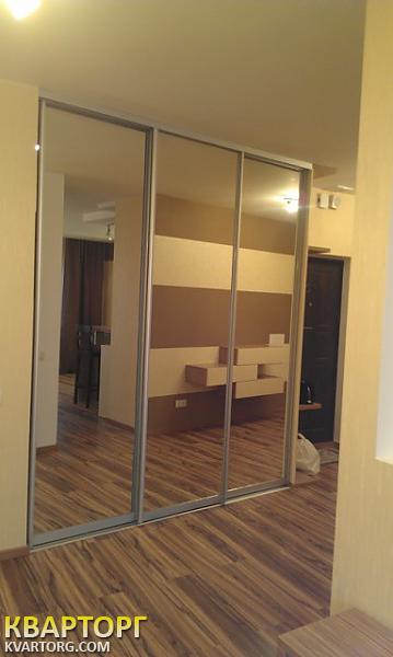 Rent out 2-room apartment. Киев,  Голосеевская — photo 8