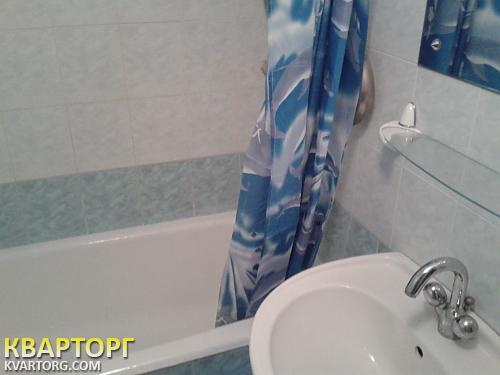 Rent out 2-room apartment. Киев, площадь Дружбы Народов — photo 3