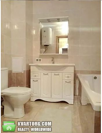 Rent out 2-room apartment. Киев,  Олевская — photo 2