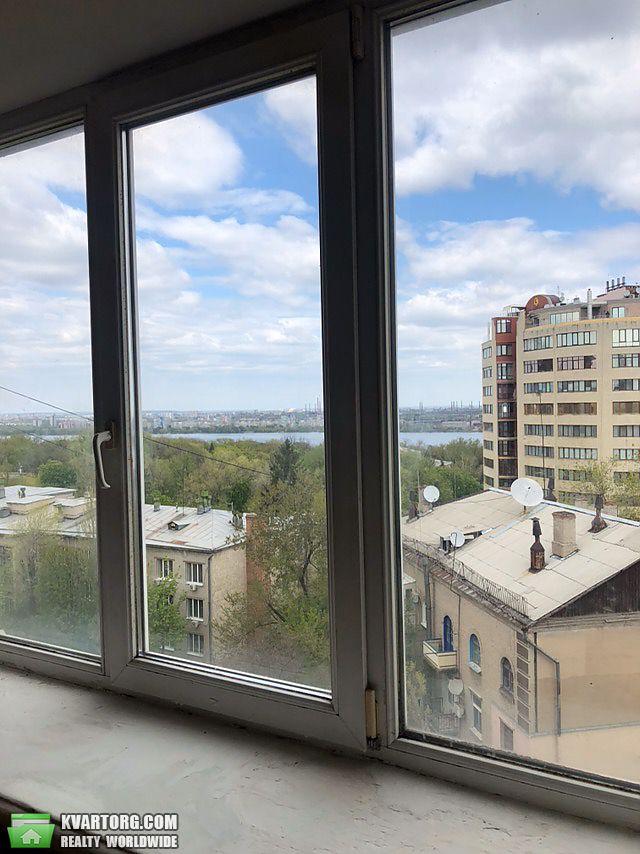 Rent out 3-room apartment. Днепропетровск, Фучика — photo 1