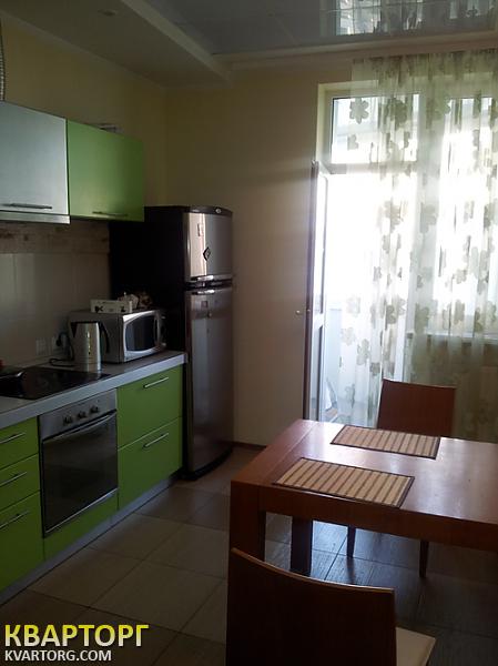 Rent out 1-room apartment. Киев, Героев Сталинграда пр — photo 1