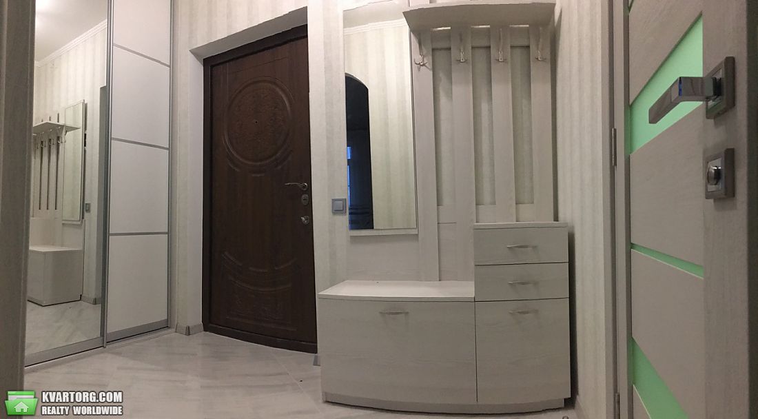 Rent out 2-room apartment. Киев, Дмитрия Луценко — photo 8