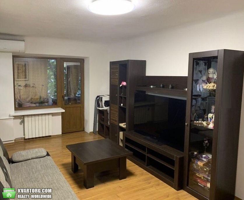 Sell 3-room apartment. Киев,  Подвойского — photo 1