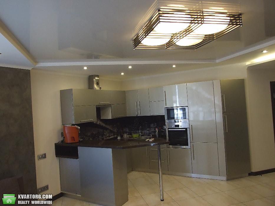 Rent out 2-room apartment. Киев, Лобановского проспект — photo 1