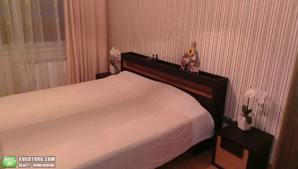Rent out 2-room apartment. Киев, Озерна — photo 3