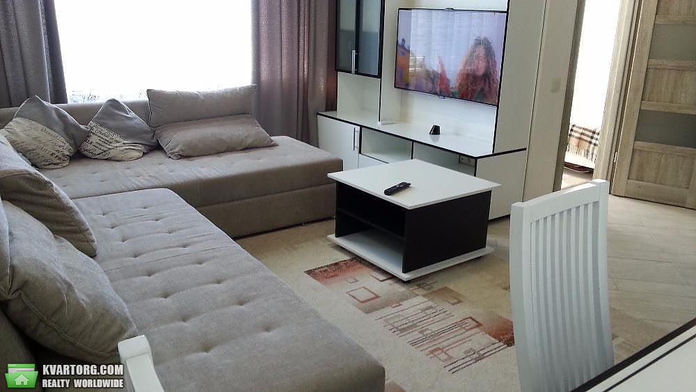 Rent out 2-room apartment. Киев, сикорского — photo 2